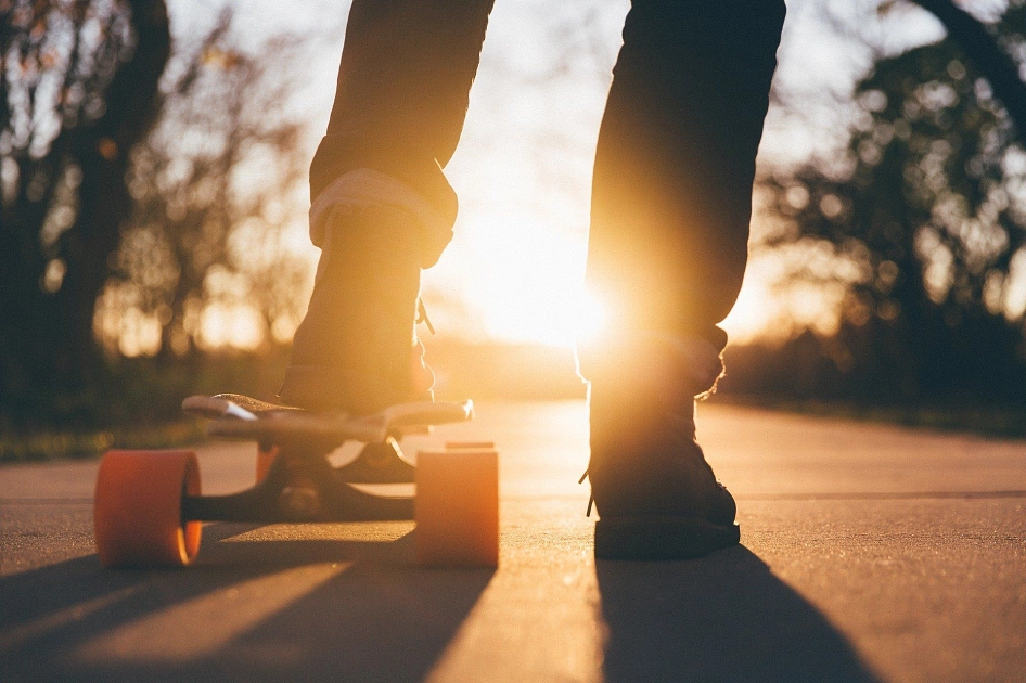 Sie sehen einen Kinderfuß auf einem Skateboard © Stadt Hildesheim
